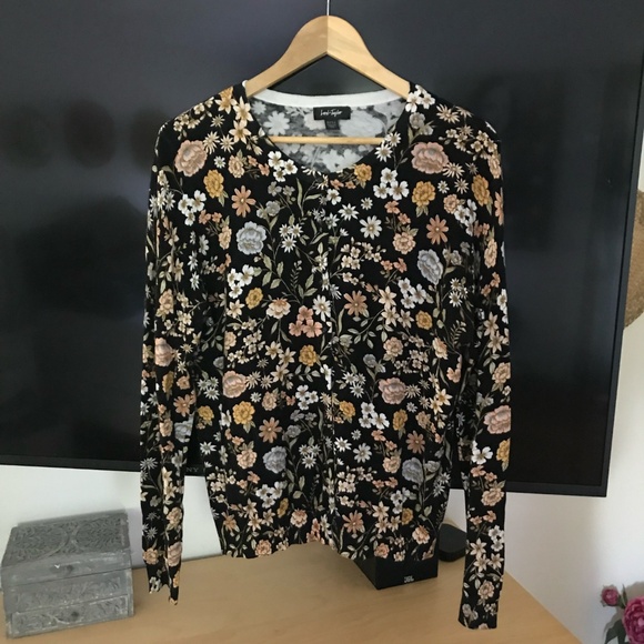 NWT SWEATER SET - Picture 7 of 9